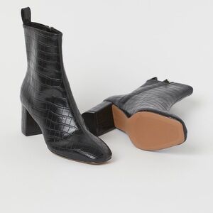 Block-Heeled Ankle Boots